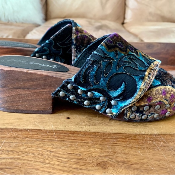 FREE PEOPLE Velvet Wooden Clogs/Slides - Picture 2 of 10